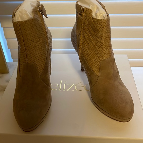 Elizée Deia Bootie in Camel - Picture 3 of 5
